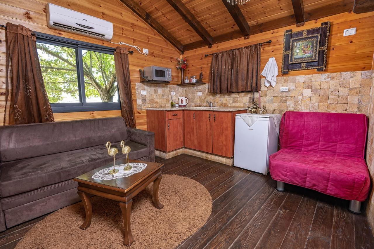 Apartamento בקתות עץ מעל העננים - בקתות משפחתיות קסומות עם נוף מטורף - אירוח דרוזי Beit Jann Exterior foto