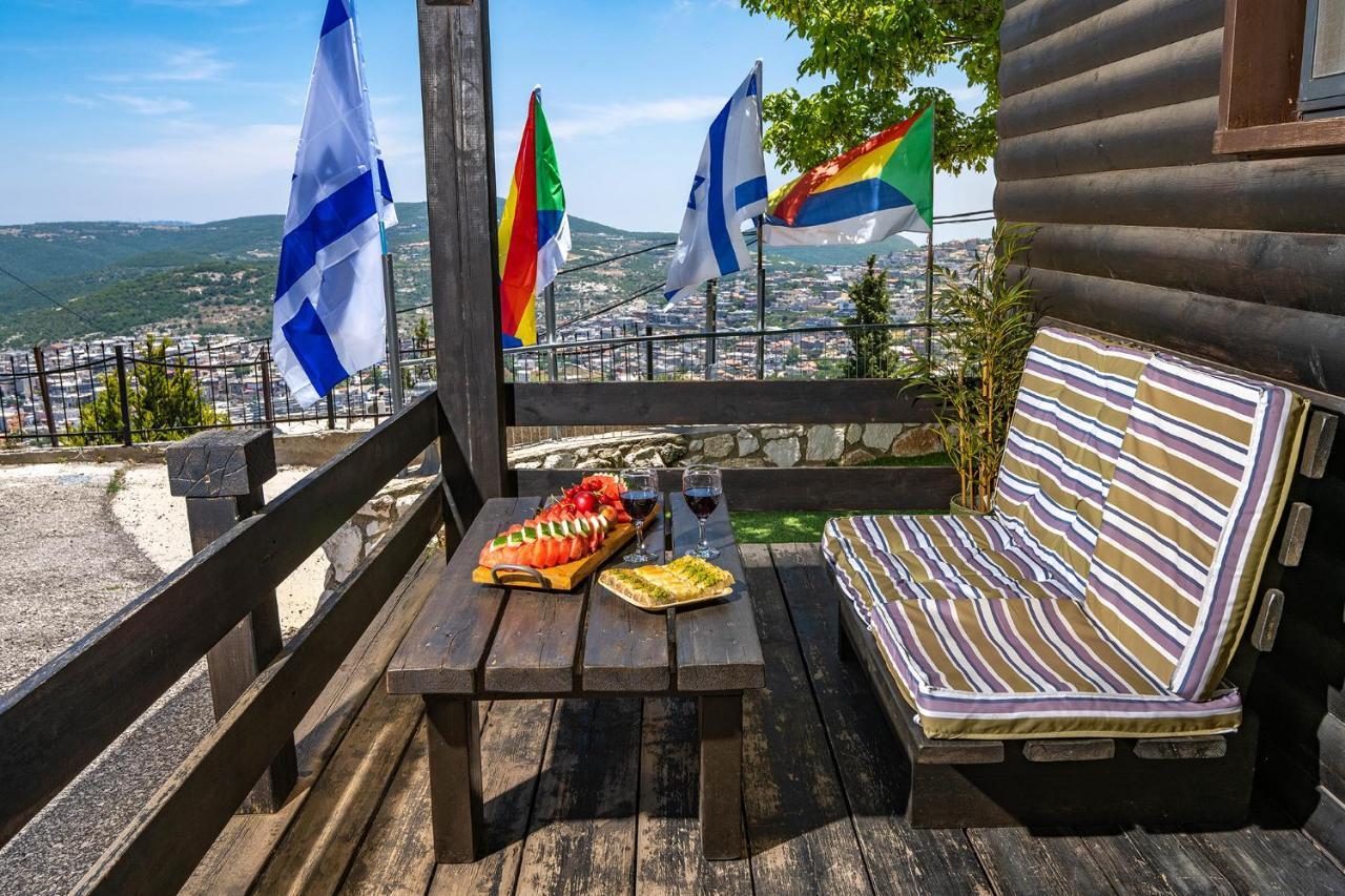 Apartamento בקתות עץ מעל העננים - בקתות משפחתיות קסומות עם נוף מטורף - אירוח דרוזי Beit Jann Exterior foto