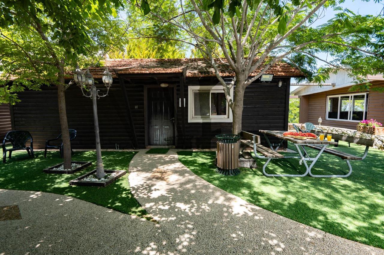 Apartamento בקתות עץ מעל העננים - בקתות משפחתיות קסומות עם נוף מטורף - אירוח דרוזי Beit Jann Exterior foto
